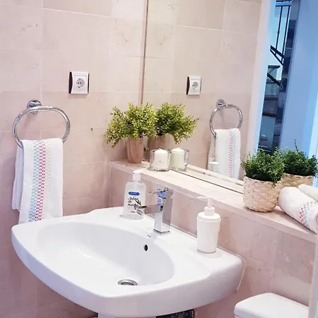 Apartamento Penthouse In Jardines De Las Golondrinas